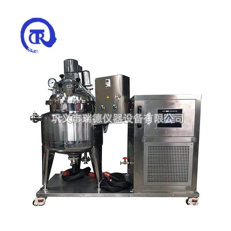 客戶訂做不銹鋼反應(yīng)釜+不銹鋼高低溫一體機 客戶訂做不銹鋼反應(yīng)釜+不銹鋼高低溫一體機